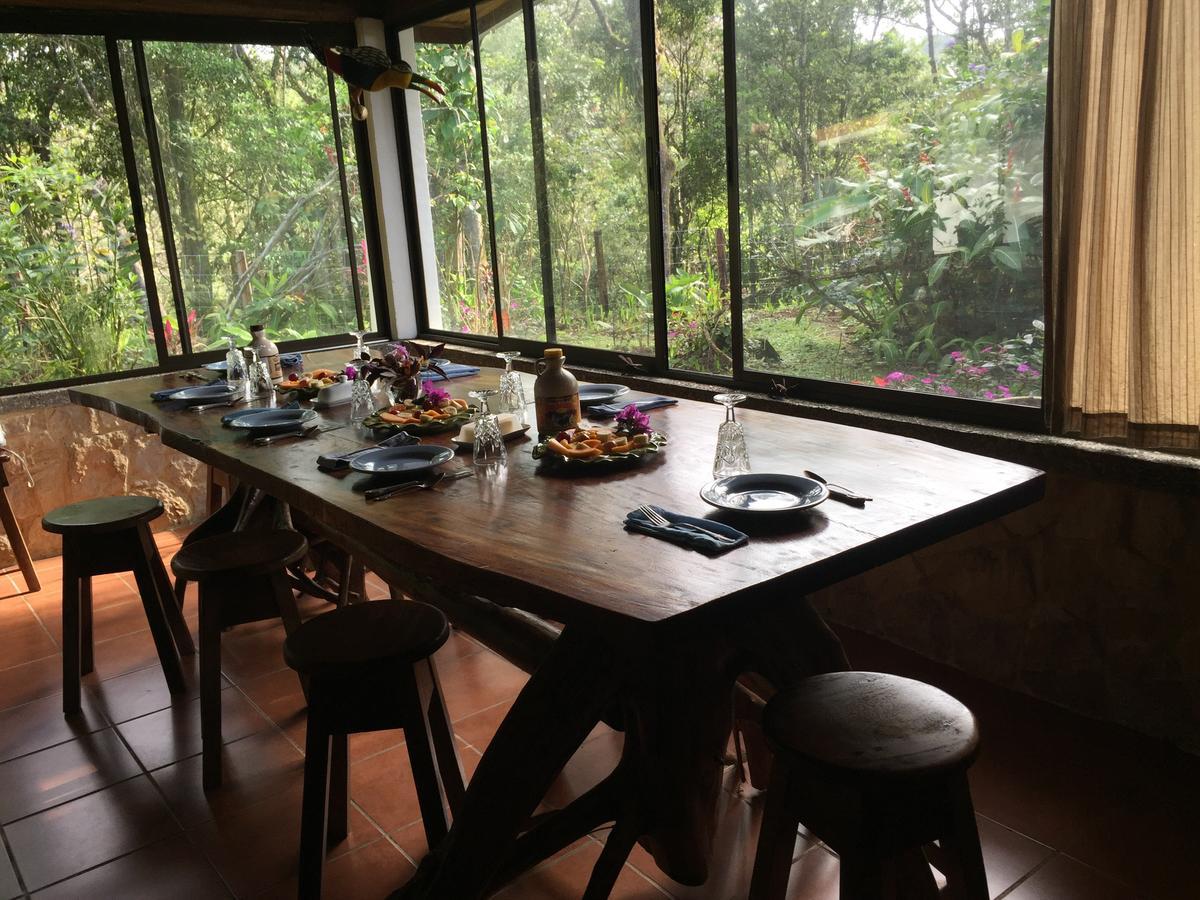 Chalet Nicholas Bed&Breakfast Nuevo Arenal Exterior foto